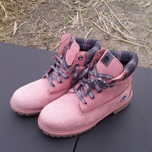 Timberland Plaid Boots Size 7 Womens